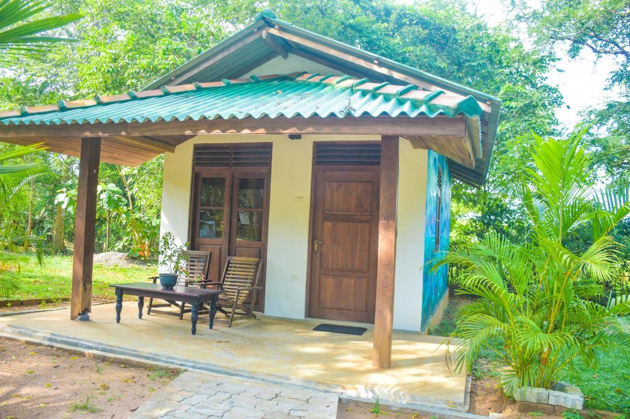 King'S Elephant Cabanas & Restaurant タンガラ エクステリア 写真